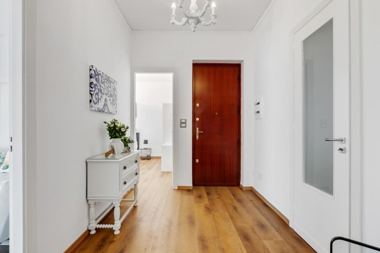 Residenza Dei Poeti - Roomy And Modern Flat Palermo Eksteriør bilde