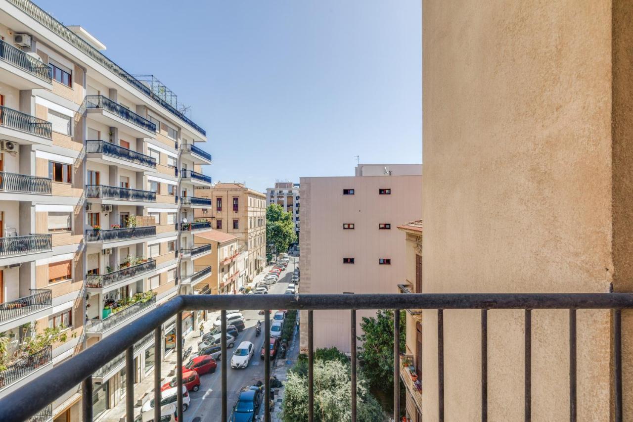 Residenza Dei Poeti - Roomy And Modern Flat Palermo Eksteriør bilde
