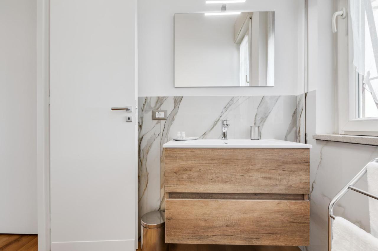 Residenza Dei Poeti - Roomy And Modern Flat Palermo Eksteriør bilde